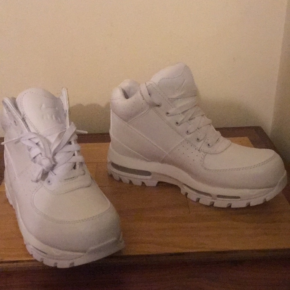 ‼️sold‼️Nike Air Max Goadome QS (GS) Size 6Y